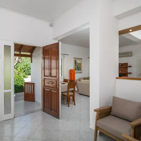 Uncle John's House With View Hébergement de vacances *