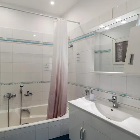 Uncle John's House With View Σπίτι διακοπών Τρυπητή