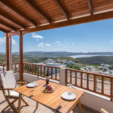 Uncle John's House With View * Trypiti