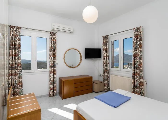 Uncle John's House With View Tripiti